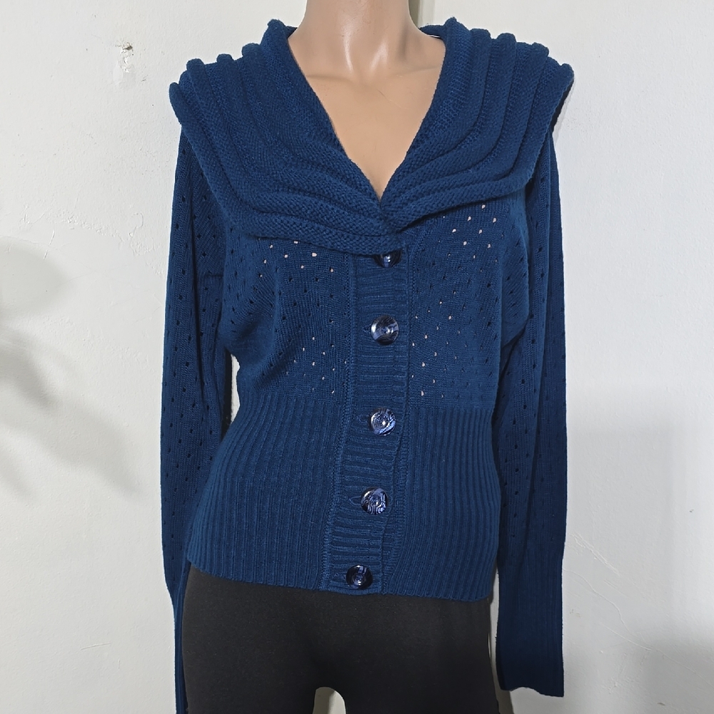 Women's Blue V Neck Long Sleeve Knit Button Down Sweater Size Medium NWT